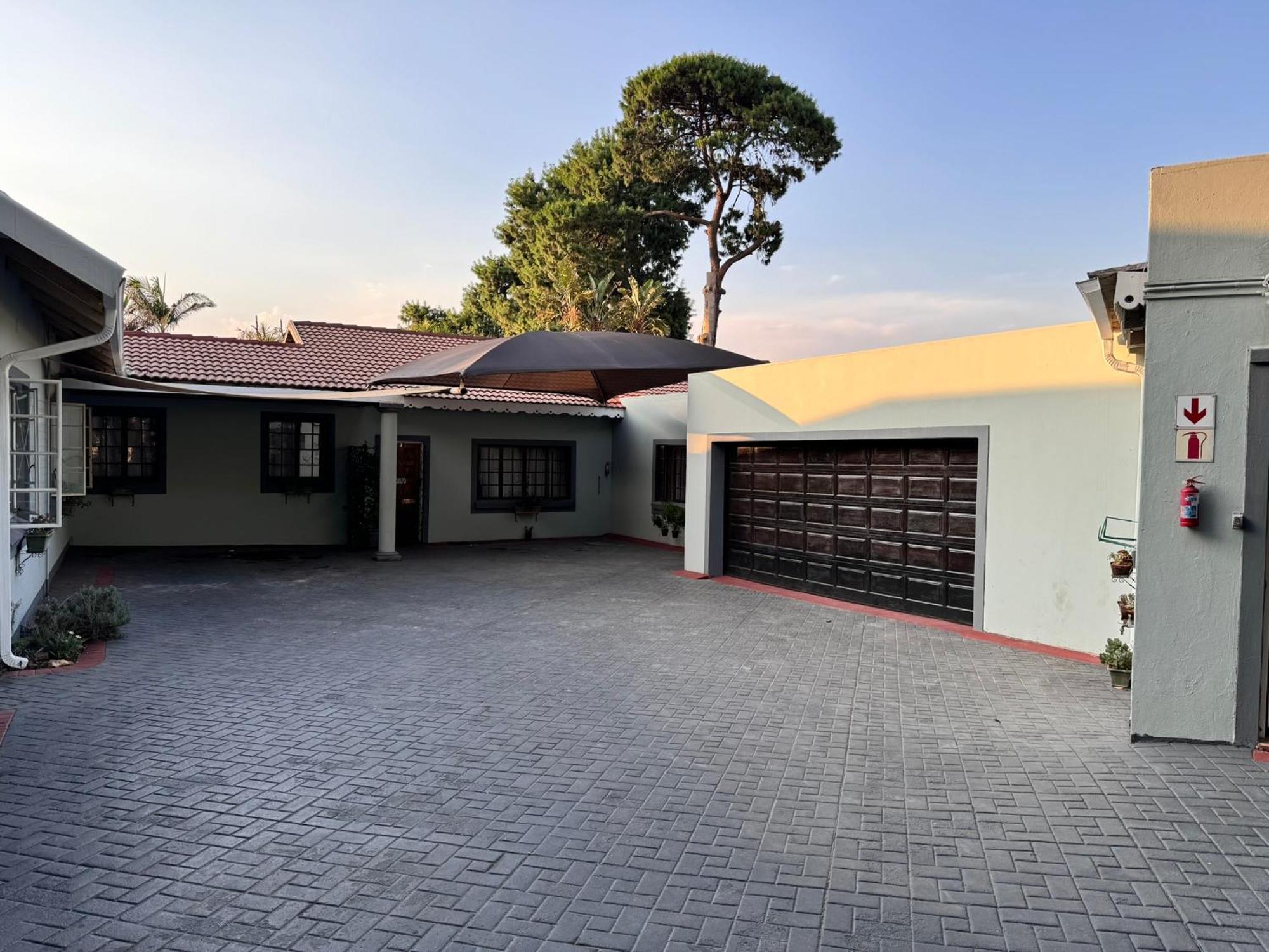 Blue Lantern Bed And Breakfast Kempton Park Ngoại thất bức ảnh