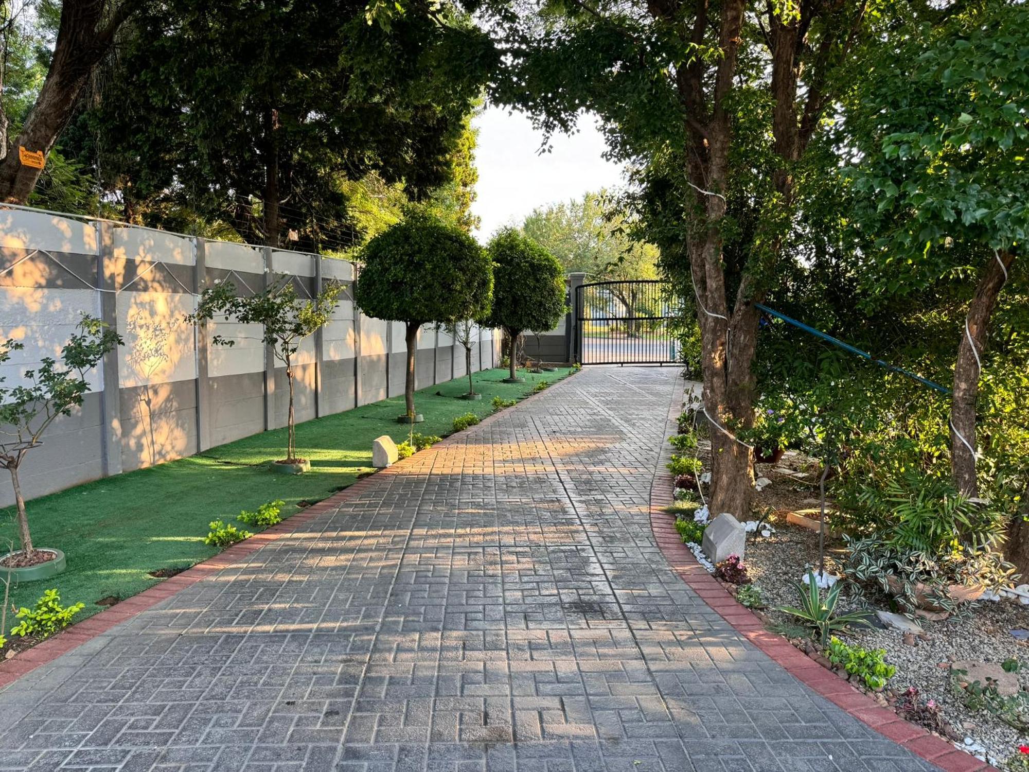 Blue Lantern Bed And Breakfast Kempton Park Ngoại thất bức ảnh