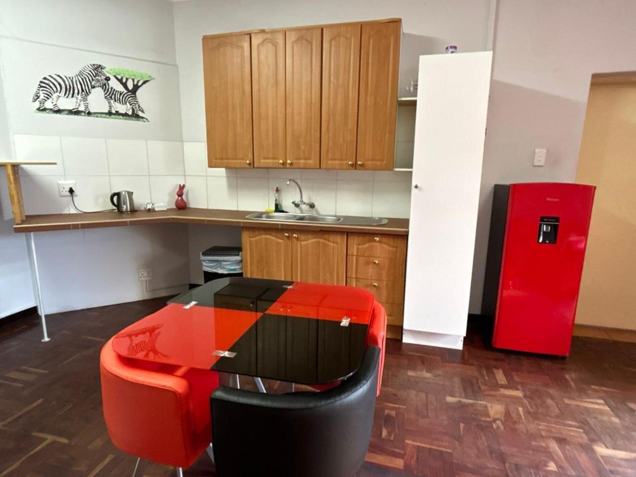 Blue Lantern Bed And Breakfast Kempton Park Ngoại thất bức ảnh